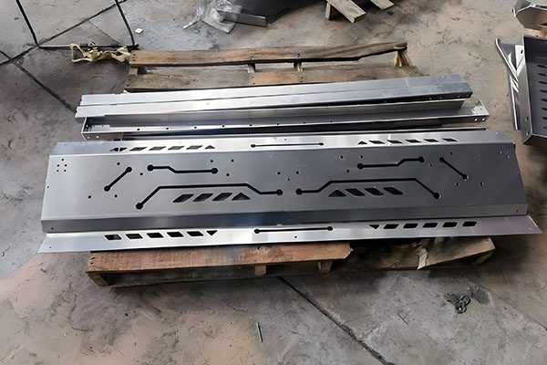 Sheet Metal Material Selection: Aluminum, Steel & Stainless Steel